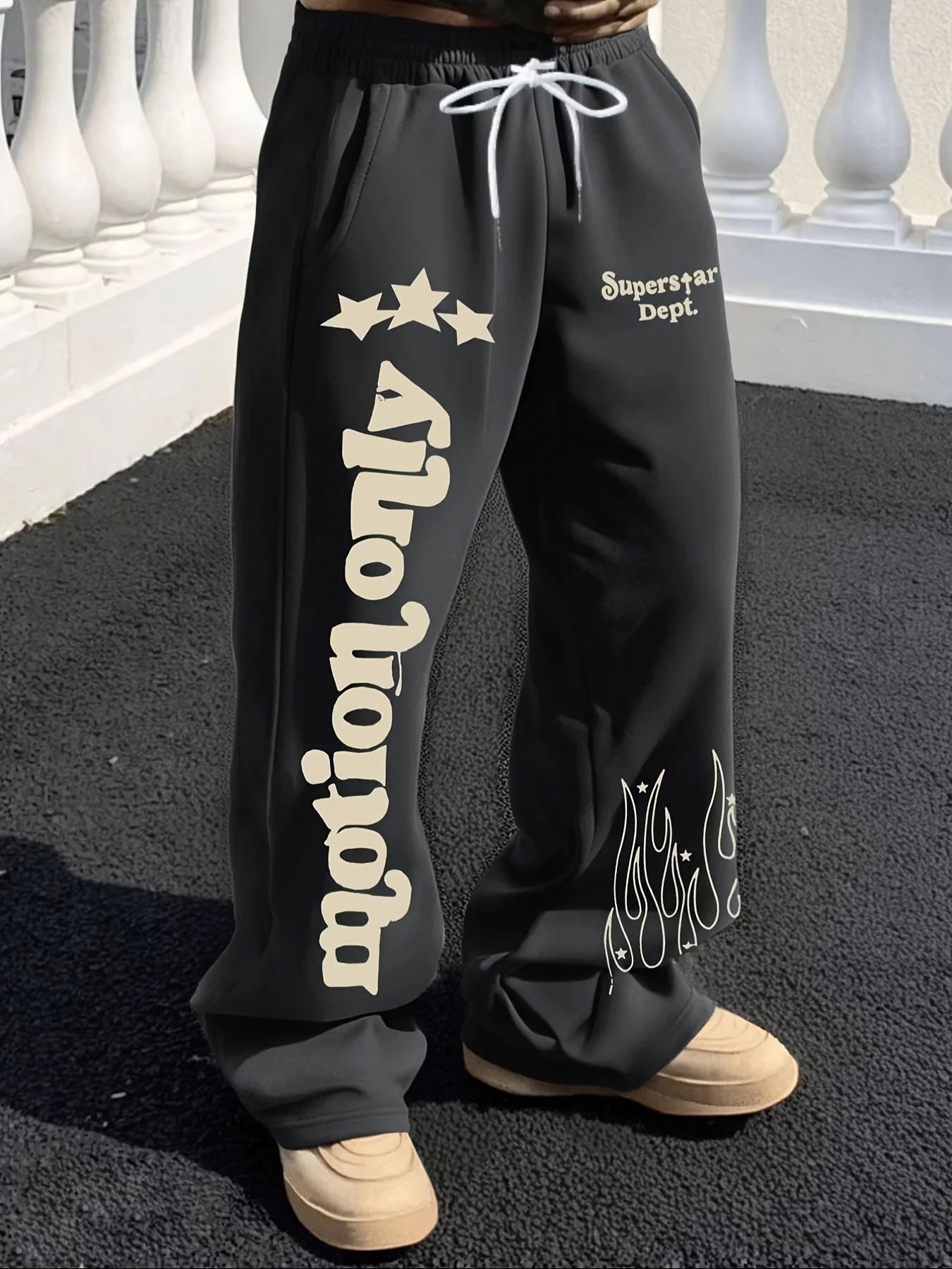 Neues Modell Herren Gothic Vertikale Grafik Weite Jogginghose mit Kordelzug Lose Gerade Baggy Y2K Dark Punk Streetwear Hose. – Detail 8
