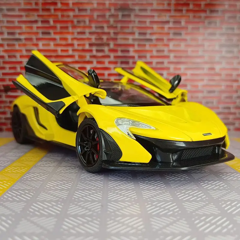 

1:24 McLaren P1 alloy supercar model car ornament, door can be opened, children's regenerative sound and light toy car gift
