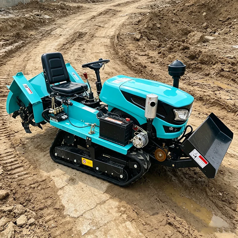 

Надежный гусеничный трактор с возможностью индивидуальной настройки, совместимый с роторными культиваторами, микрокультиваторами и сельскохозяйственными плужными машинами с сиденьем для оператора