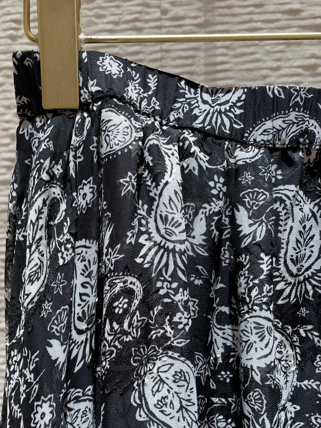 Asymetryczna spódnica midi z kwiatowym wzorem, wysoki stan, wyszczuplająca, vintage, długość do połowy łydki, damska, do pracy, modna.