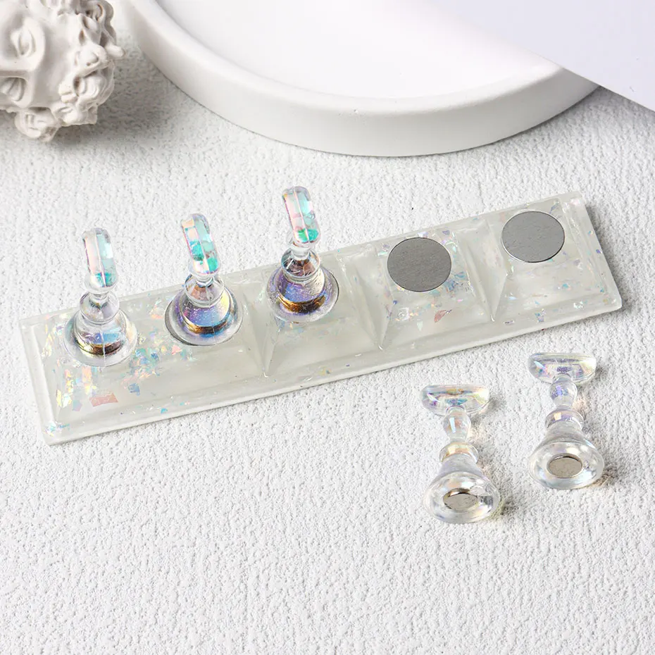 Aurora Chess Borad Magnetic Nail Tips Display Stand Resin Show Nail Holder Practice Gel Polish Nail Tips Showing Shelves Tools