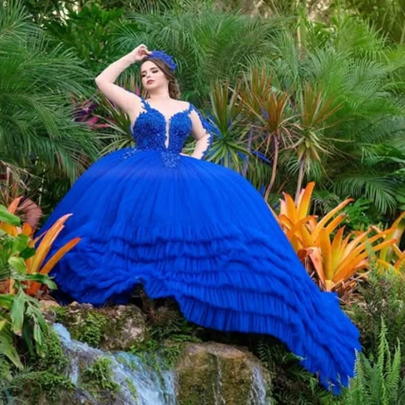 Op maat gemaakte glanzende blauwe Quinceanera-jurken Uit de schouder pailletten applique Kanten ruches Lange staart Vestido 15-Quinceanera