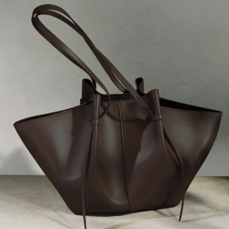 

New portable tote wing bag large capacity leather texture mother and child bag fashion leisure work commute
