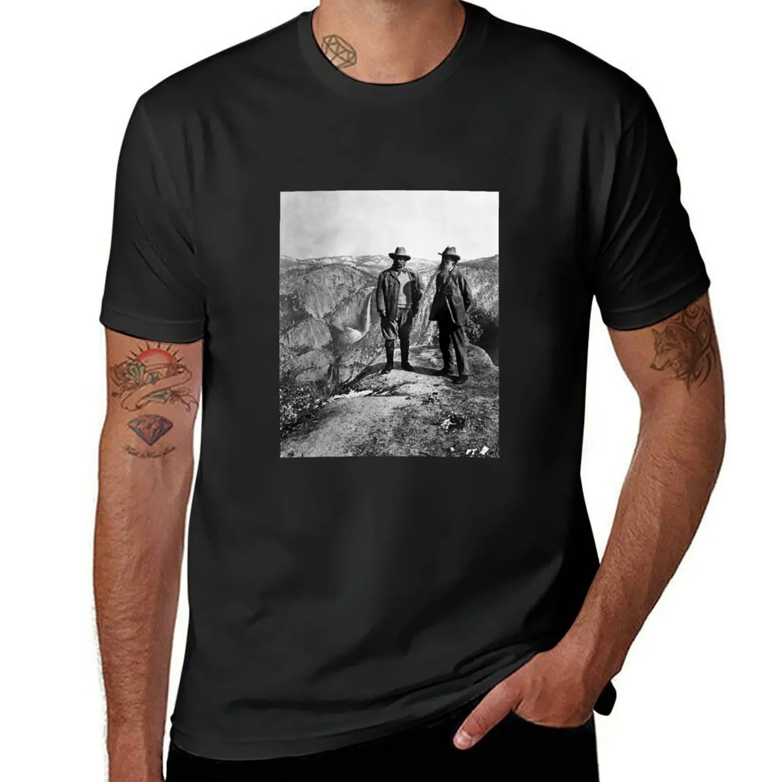 Teddy Roosevelt and John Muir - Glacier Point Yosemite Valley - 1903 T-Shirt anime for a boy T-shirts for men cotton