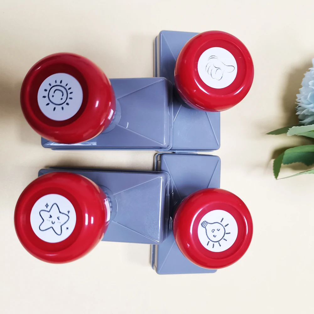 تم وضع علامة ختم تصنيف معلم إسباني واحد ودرج. تم إنجاز أهداف التعلم ويمكن فحصها #5