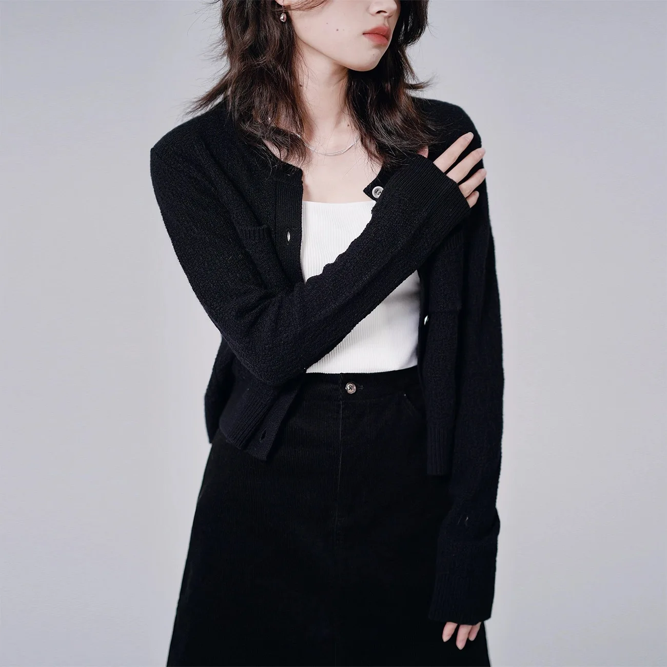 2024 الربيع والخريف جديد الصوفى سترة المرأة الصوف الخالص Crewneck سترة محبوك معطف