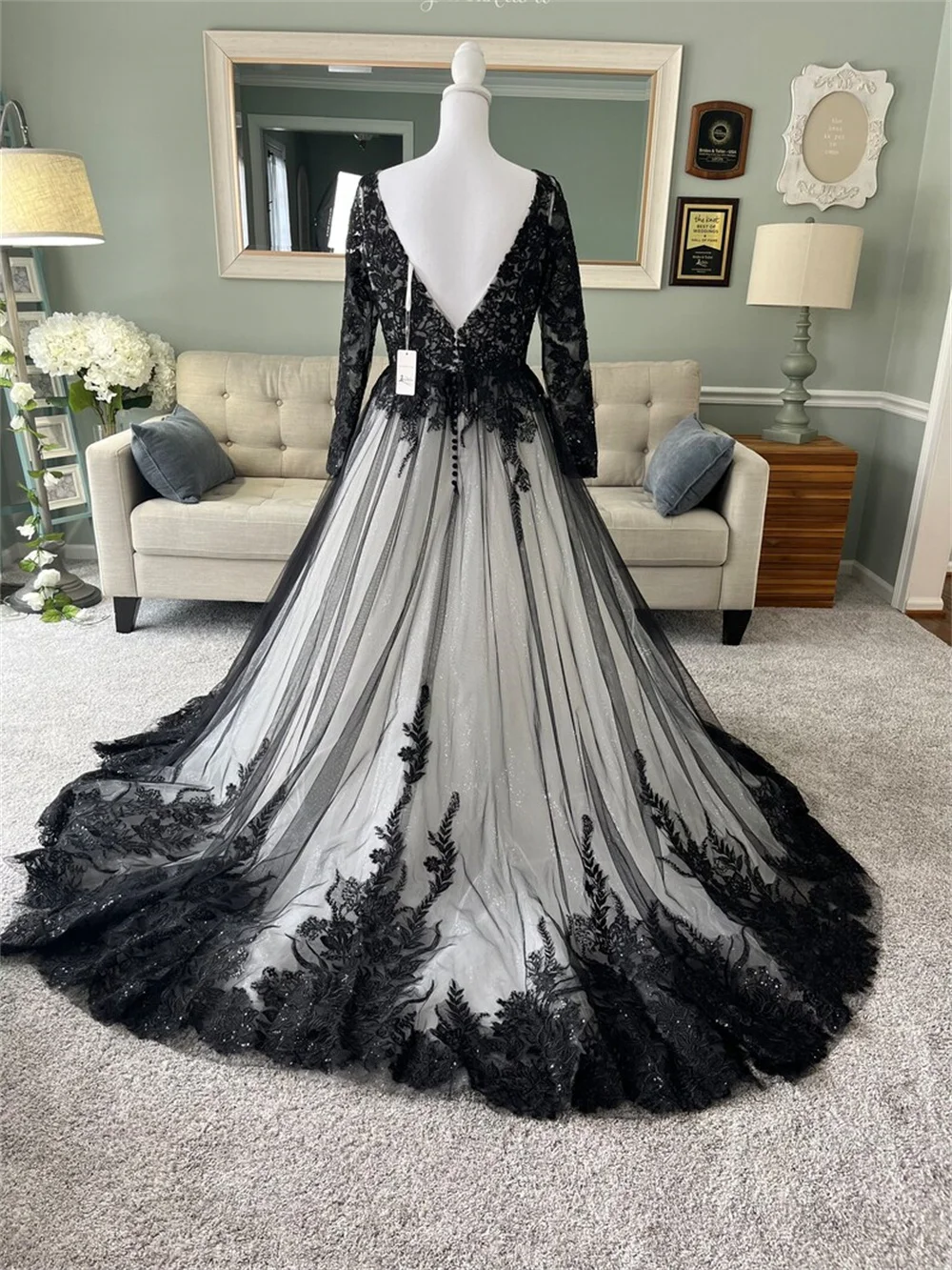 Cathy Gothic Black Ball Gown Wedding Dress Long Sleeve V-neck Bride Gown Vestidos De Novia Black And White Robe De Mariée