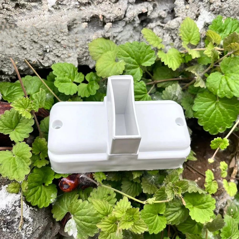 

2Pcs Fence Base Privacy Garden Border St Holder Durable PVC Stable Support Fixing Holes Reinforcement Matching Colors Gardening