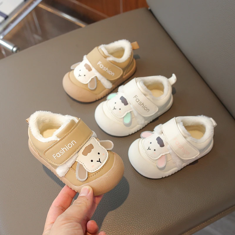 

Милые туфли принцессы для девочек с толстым мехом, детские прогулочные туфли с мягкой подошвой, зима 2024, новые детские туфли на плоской подошве, повседневные милые туфли с круглым носком