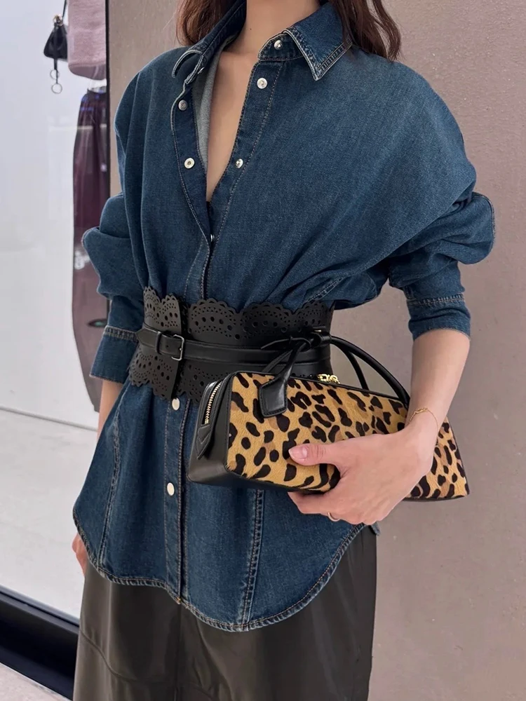 

Pleated blue denim long-sleeved shirt, retro-style slim-fit casual women's top, new for fall 2025