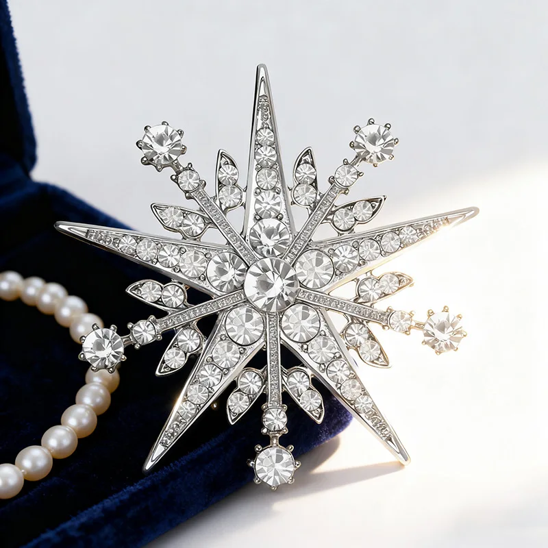 Brooch Korean Style Eight Pointed Star Rhinestone Snowflake Luxury Fashion Lapel Pin for Women Suit Coat Accessory Silver Tone