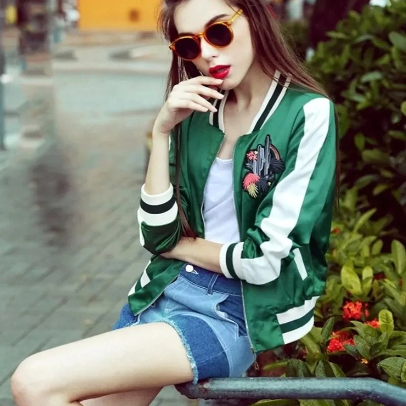 Fashion Bomber Jacket for Women Green Short High Quality Korean Reviews Clothes Baseball Aviator Coat Woman Long Sleeve Harajuku