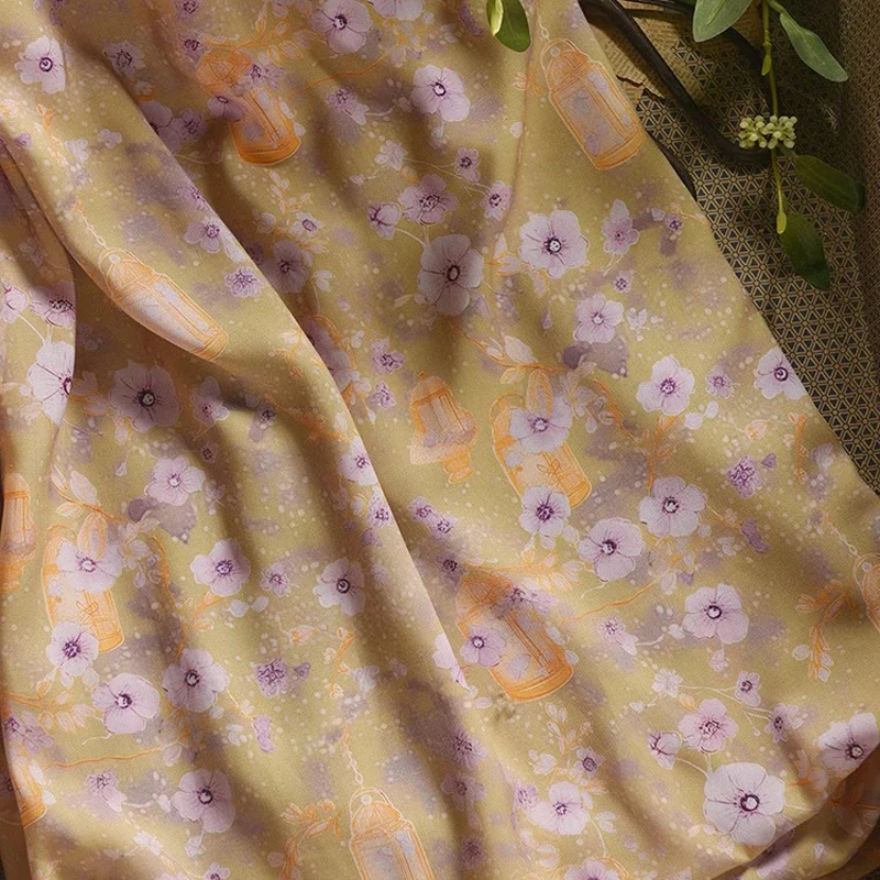 145CM Wide 130G/M Weight Rayon Fabric for Summer Dress Cheongsa Blouse Pants,Soft Light Purple Floral Printed Fabric R417