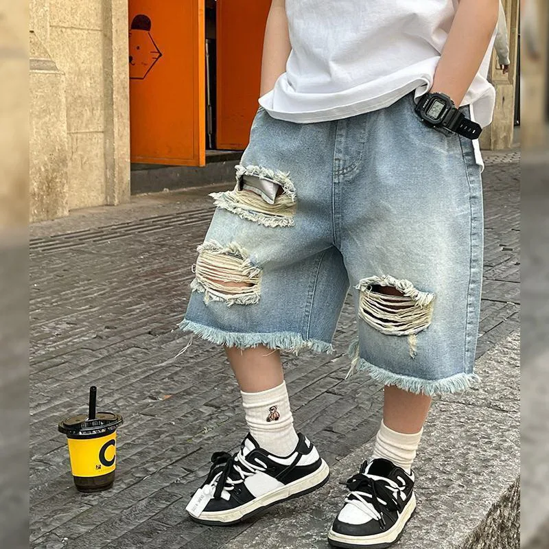 

Летние детские шорты для мальчиков, свободные джинсовые шорты, прямые джинсовые шорты с эффектом потертости для детей 2-8 лет, рваные джинсовые шорты для мальчиков