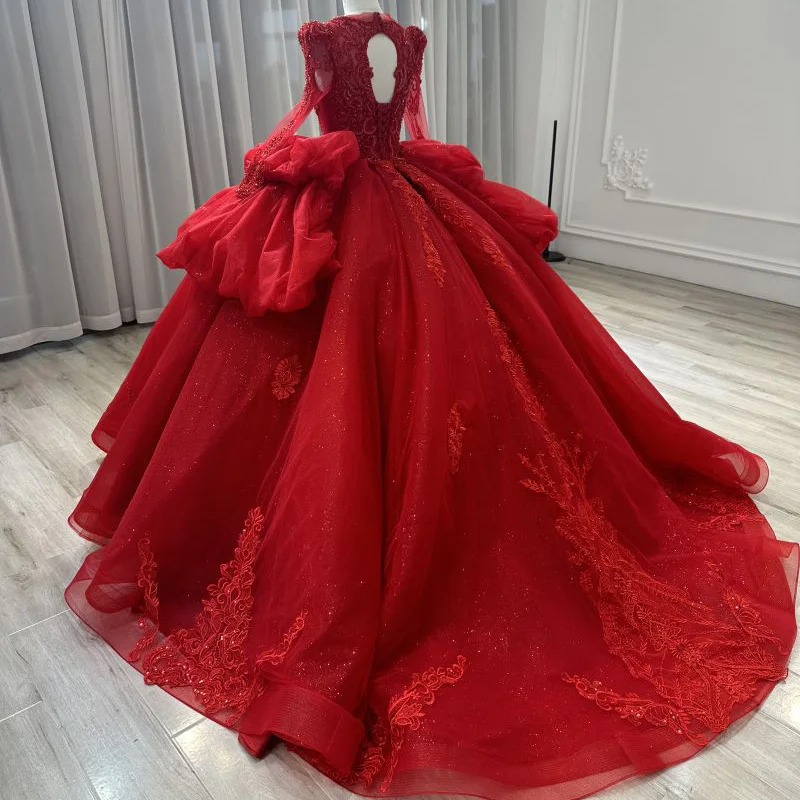 Wine-red one-shoulder lantern sleeve cloud cake wedding dress