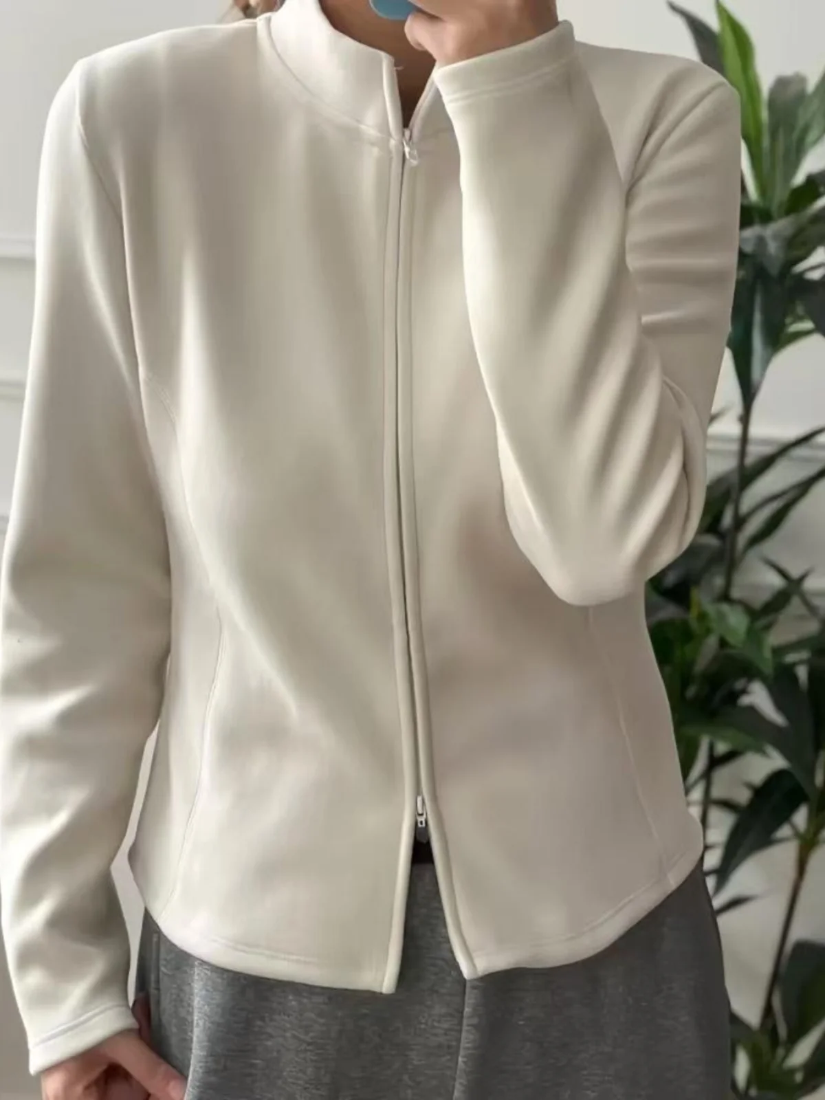 

Теплая женская толстовка больших размеров с двойной молнией, воротником-стойкой и длинными рукавами, весенняя, приталенная, для ношения как под одежду, так и поверх нее