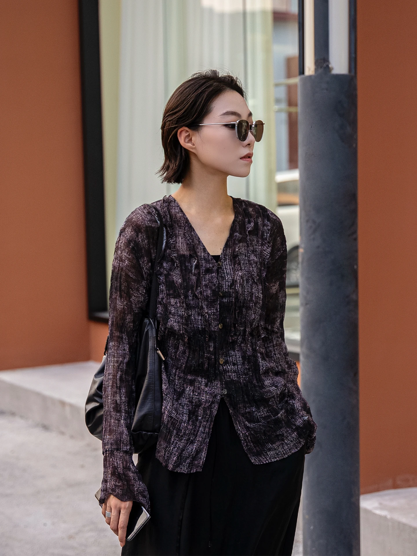 

Slim Fit Long Sve V-Ne Retro Faion Women's irt Spring 2026 New Sle Faionable Ele Ladies' Blouse Zhouzhou