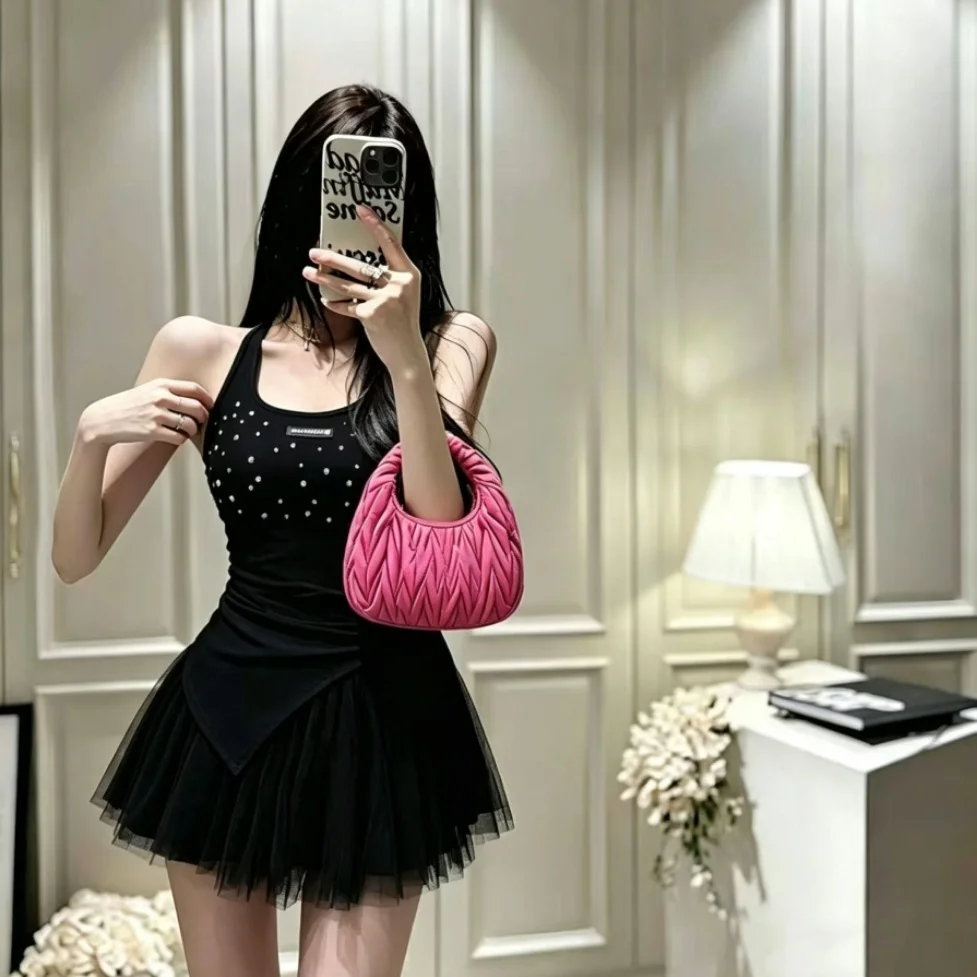 Summer New Handmade Bead Splicing Necklace Vest Women's Slim Fit Integrated Chest Pad Versatile Top Diamond Embellished U-Nec...