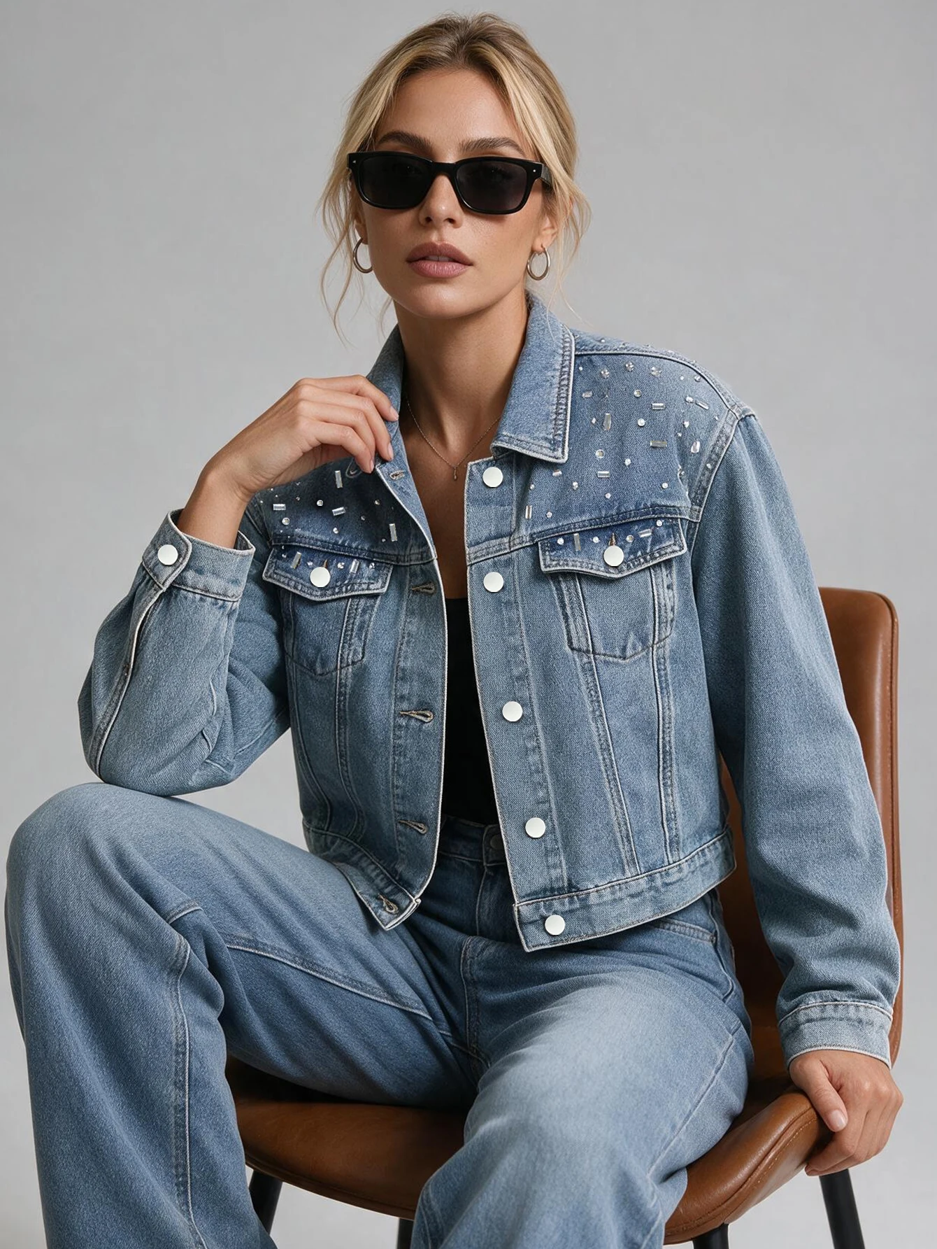 Women Rhinestone Studded Cropped Denim Jacket Lapel Button Pocket Vintage Washed Short Jean Coat Female Streetwear Spring Autumn