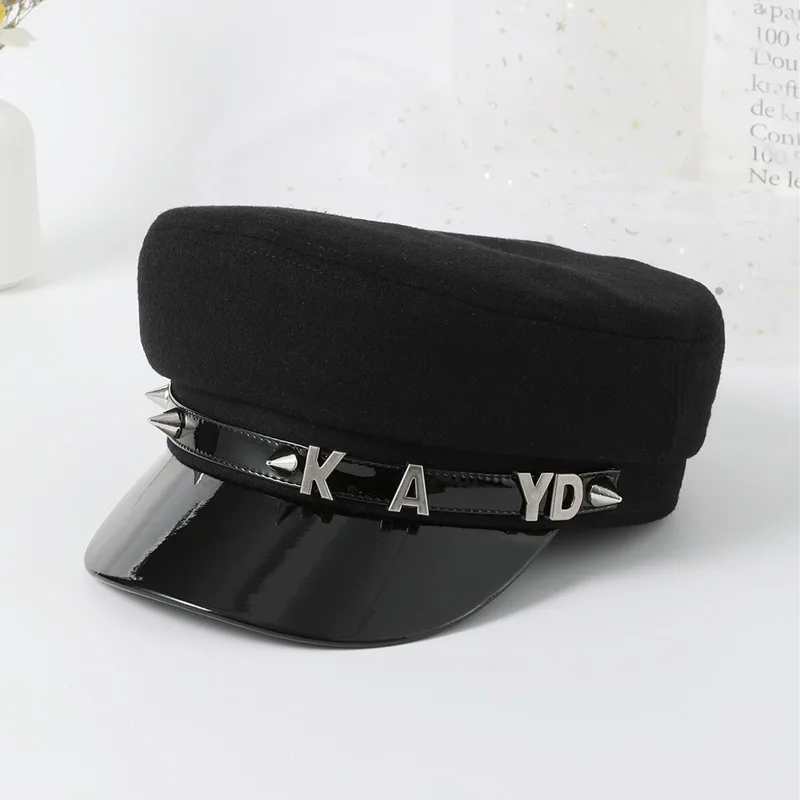 

Зимняя женская кепка-новинка: модная шерстяная кепка с козырьком, ретро-дизайн с буквенным декором, теплая для улицы, путешествий, шопинга и отпуска