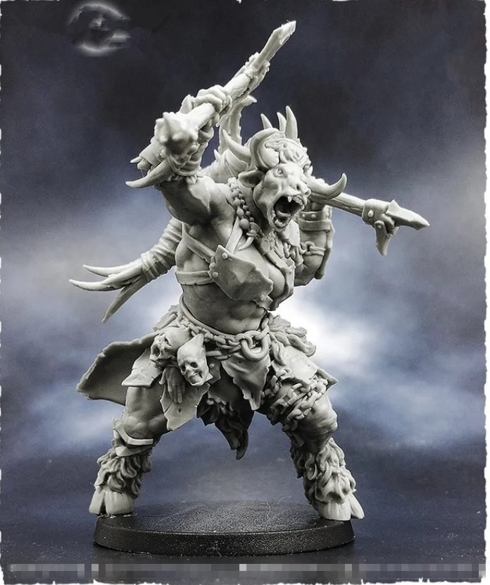 

50mm Base Resin Figure Model Kits Female Minotaur Ax Fantasy Theme GK Fantasy Hobby Miniatures Unassambled and Unpainted S196