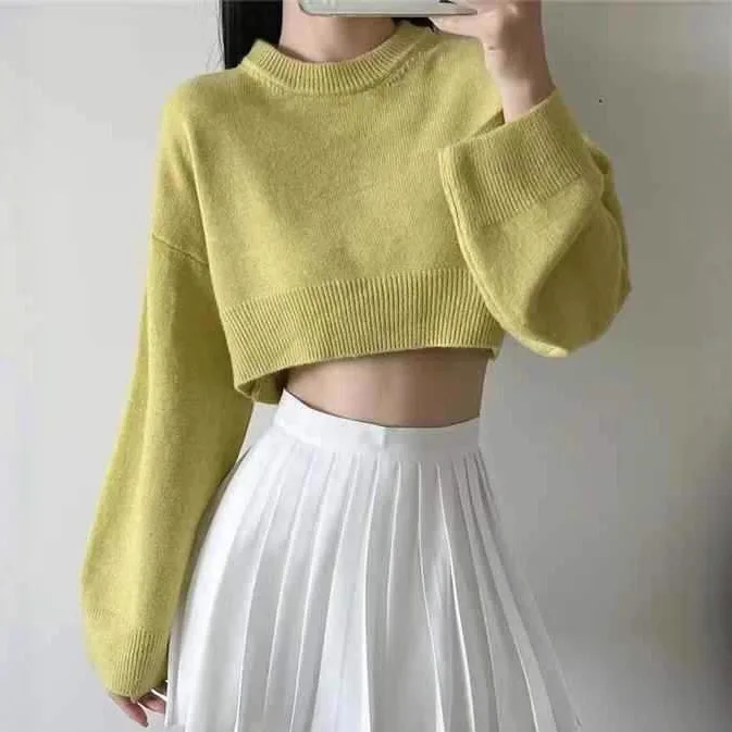 เสื้อสเวตเตอร์แขนยาวทรงสั้นเอวสูง ดีไซน์ใหม่สำหรับฤดูใบไม้ร่วงและฤดูหนาว สีพื้น เรียบง่าย สไตล์นิช สำหรับผู้หญิง