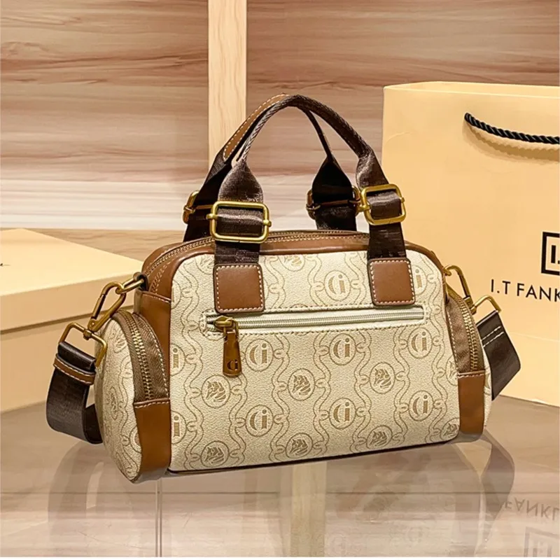 Boston Pillow Bag Women's 2025 New Light Luxury Brand Fashion Old Flower Owl Handheld Crossbody Bag Exquisite view 6