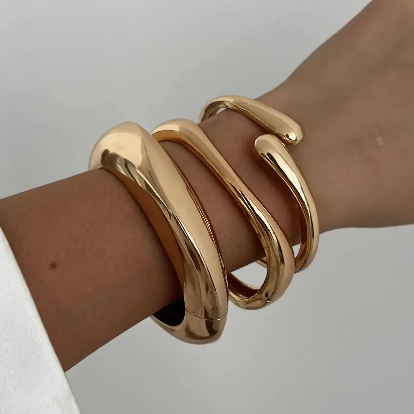 Bracelet Manchette Élégance – Style Glamour Vintage Femme – Image 2
