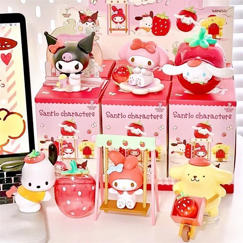 Anime Sanrio Strawberry Manor Series Blind Box Figures Kulomi Pacha Dog Cinnamon Dog Beauty Bedroom Decoration Toy Birthday Gift