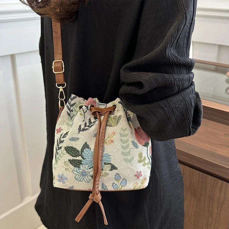 

Vintage Ethnic Style Fashion New Women's Bags Crossbody Bucket Bag Handbag Casual Simple Elegant Pattern Drawstring Versatile