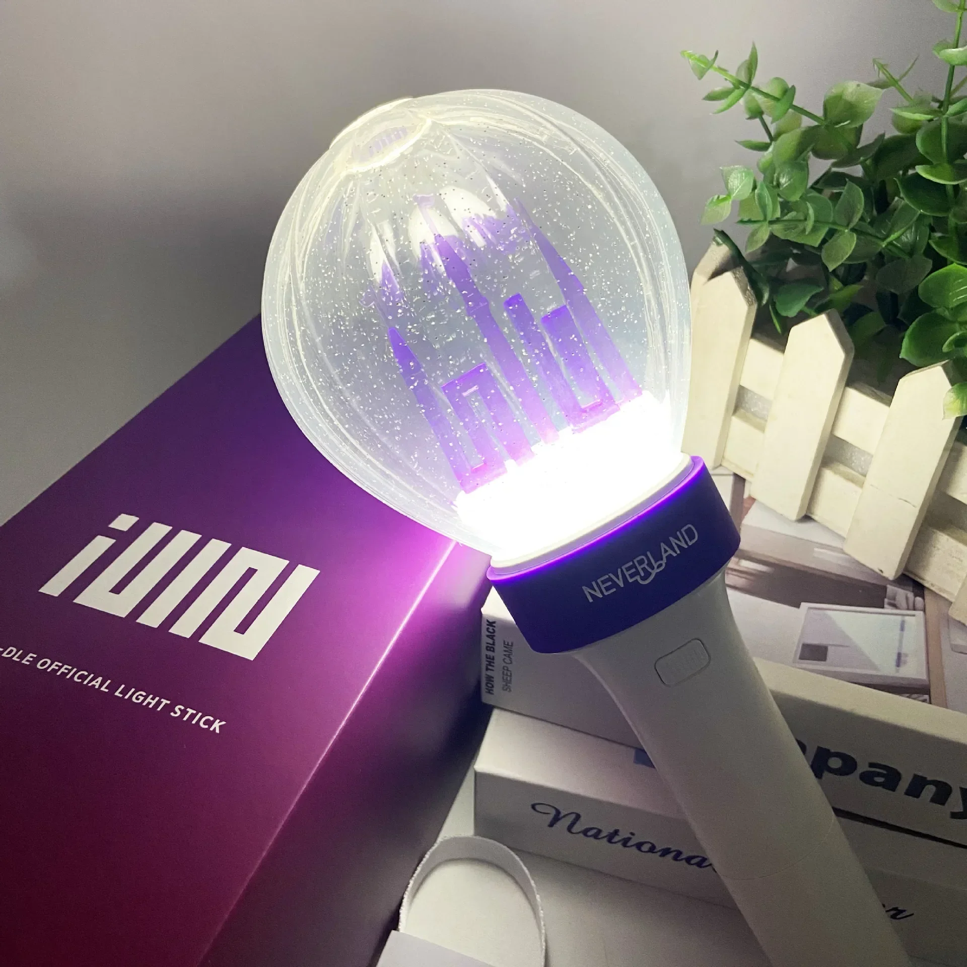 Novo (g) I-DLE lightstick castelo mão lâmpada gidle cartão de concerto hiphop festa luz vara flash fluorescente fãs brinquedos presente