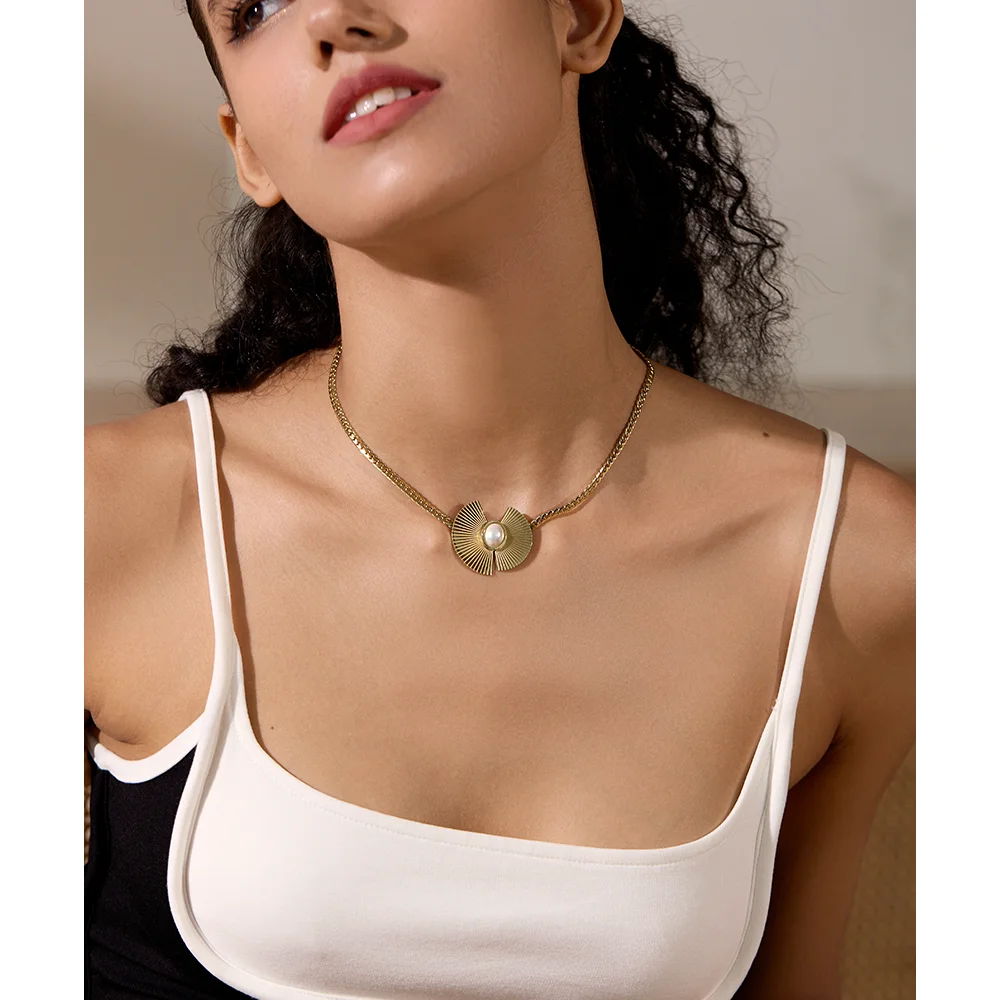 Yhpup 316l Stainless Steel Imitation Pearl Fan Pendant Collar Necklace 18K PVD Plated Fashion Statement Jewelry Women Gift
