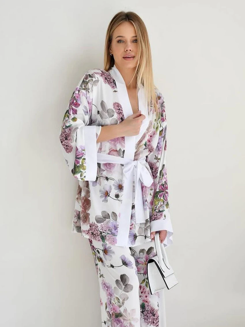 Marthaqiqi Autumn Women Pajamas 2 Piece Suit V-Neck Sleepwear Long Sleeve Nightwear Lace Up Nightgowns Pants Ladies Home Clothes