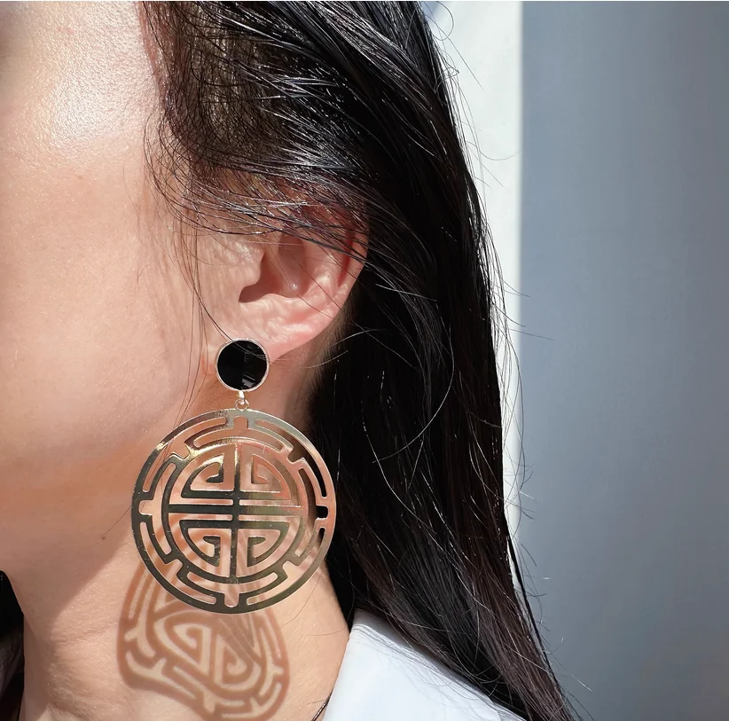 

Foreign trade jewelry cool personality Leopard head pendant necklace art hollow round earrings in Europe and America