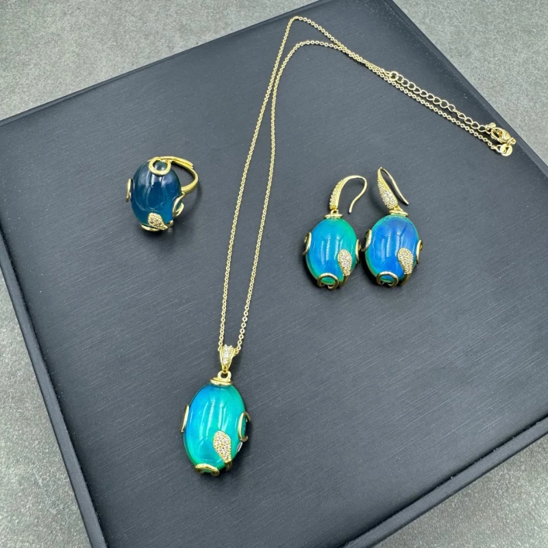 New Light Reactive Color Changing Stone Jewelry Set for Women Necklace Ring and Earrings Elegant Fashion Jewelry Gift