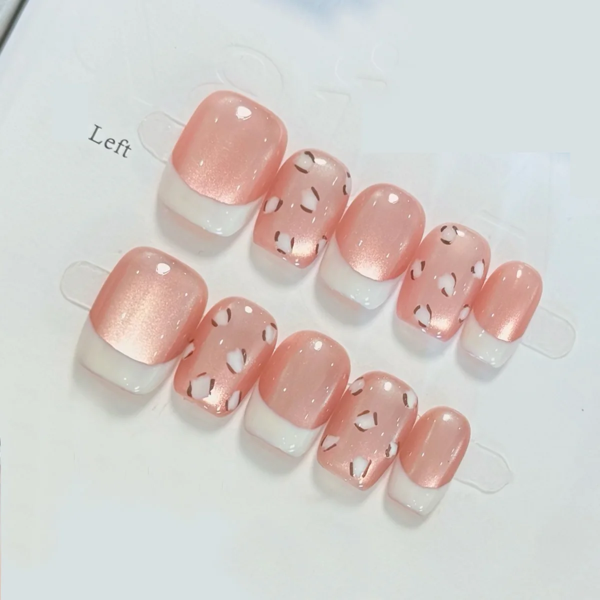 เล็บปลอมแบบกดติด 10 ชิ้น ทำมือ ลายหนังสีชมพู ลายเสือดาว ประดับกลิตเตอร์ ลูกปัดแก้ว ลายตาแมว สำหรับผู้หญิงและเด็กผู้หญิง ตกแต่งเล็บ