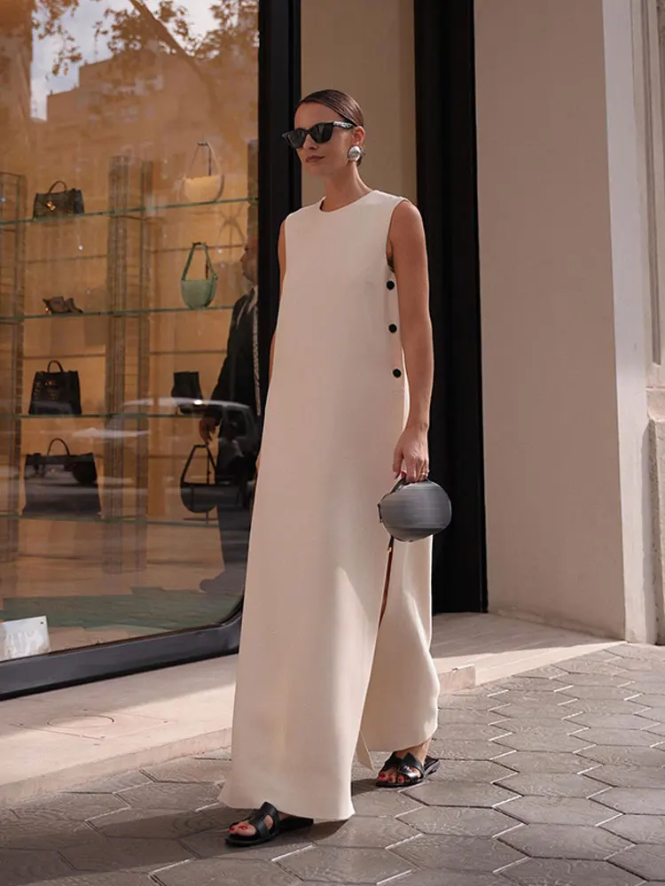 Vintage Round Neck Women Sleeveless Maxi Dress Elegant Solid Side Slit Loose Casual Button Vestdio 2025 Fashion High Street Robe