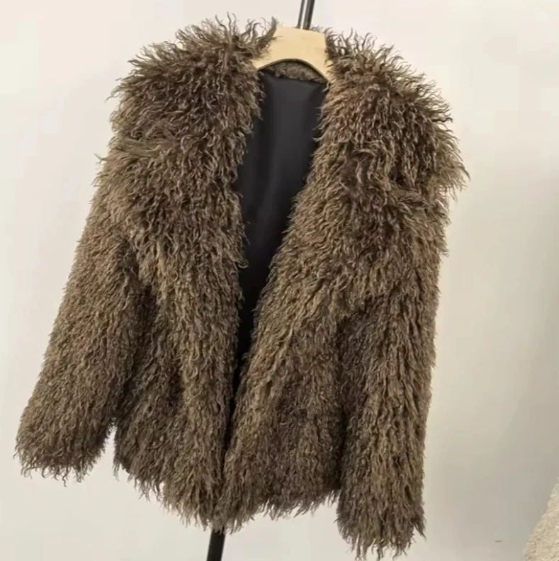 

2025 Fashion Women's Faux Fur Short Coat Autumn Winter Imitation Mongolia Sheep Fur Jacket Lapel Warm Tops Outerwear Streetwear