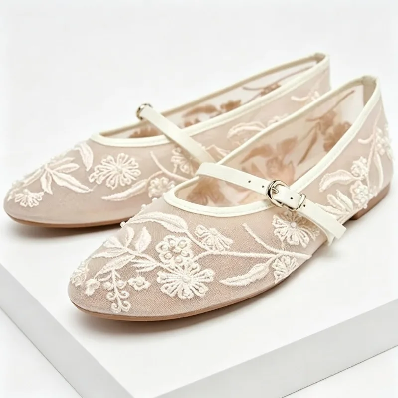 Mesh Embroidery Ballet Flats Women Breathable Round Toe Beach Sandals Ladies Buckle Soft Sole Comfort Elegant Mary Jane Shoes