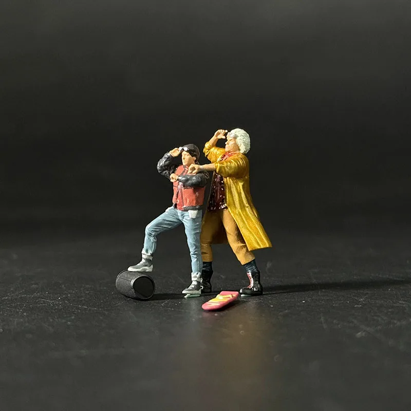 1:64 Back To The Future Time Machine DMC-12 DeLorean Resin Figure Miniature Scene Vignette Diorama
