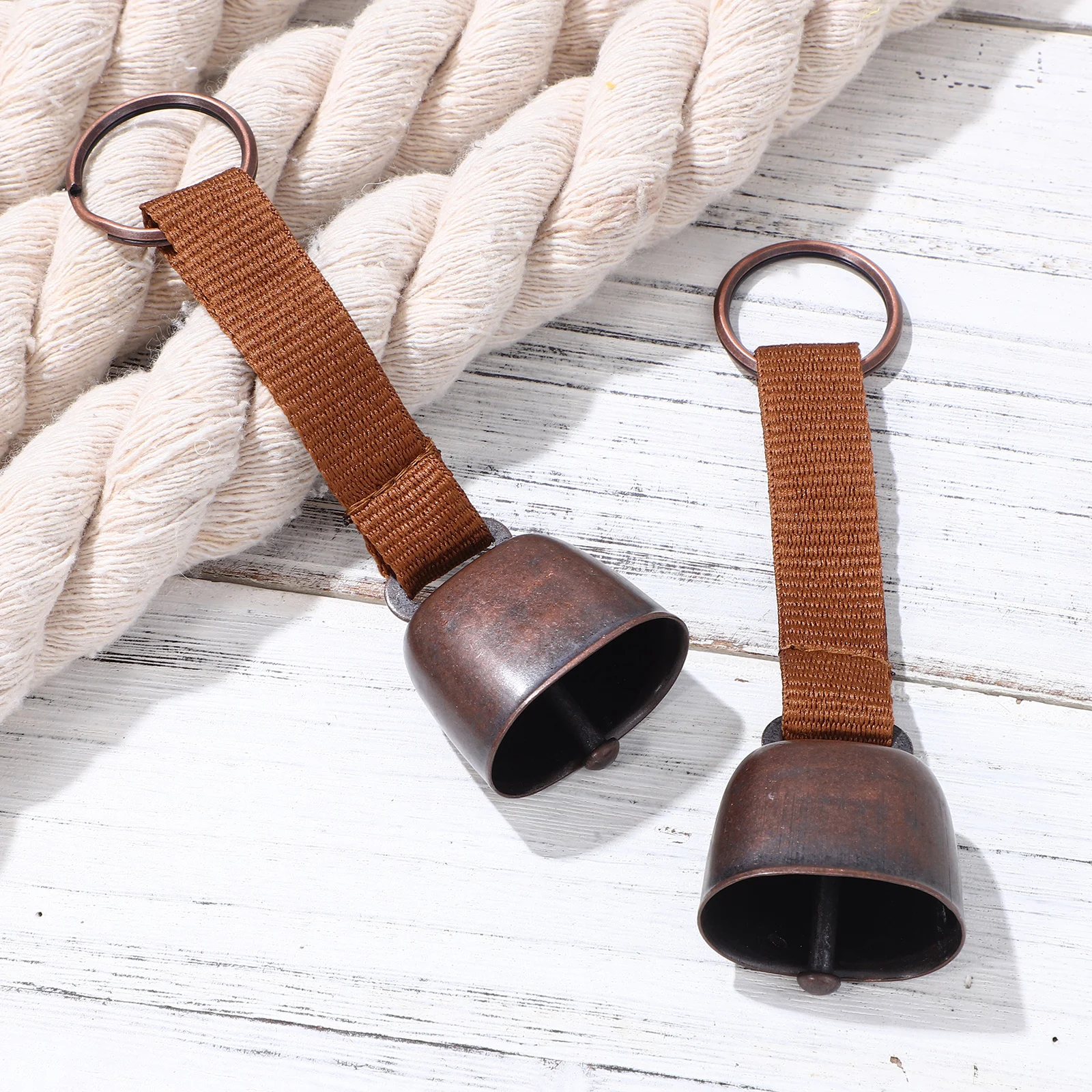 

2pcs Bear Bell Loud Durable Iron Repellent Bell Clear Sound Outdoor Hiking Mountain Climbing Hanging Nylon Webbing Backpack Belt