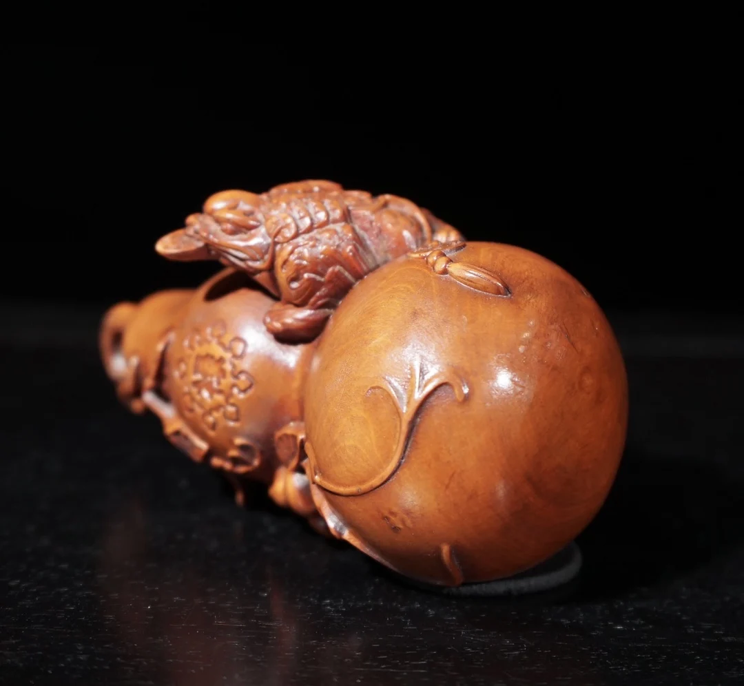 Home Crafts Huangyang Wood Carved Plastic Ornaments With Exquisite Workmanship and Beautiful Appearance