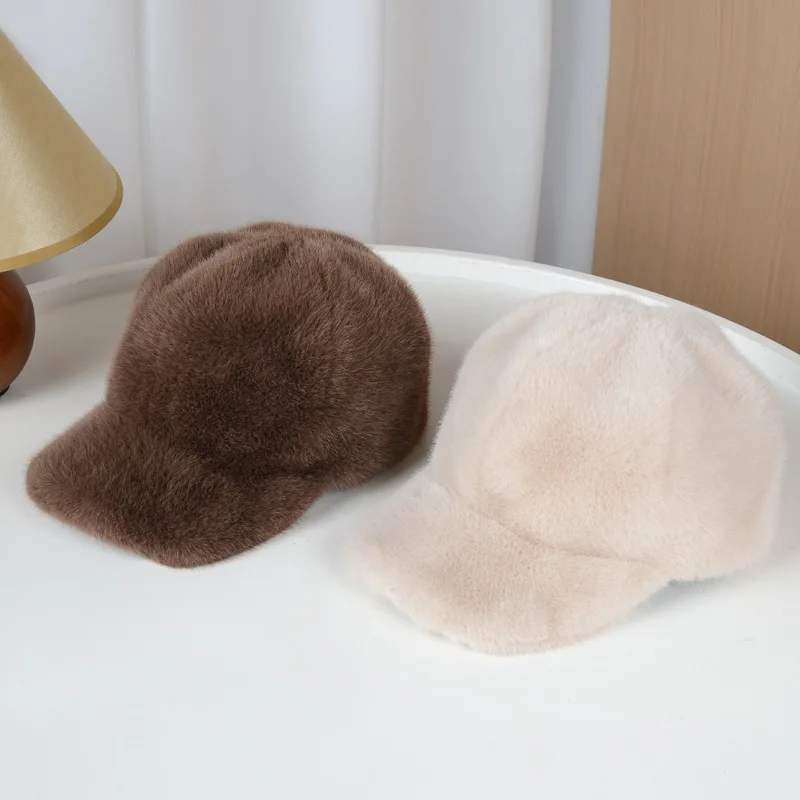 Autumn and Winter Women's Faux Mink Full-Cover Plush Baseball Cap, Thickened Windproof Curved Brim, Solid Color, Suitable for Winter Snows, Paired with a Woolen Coat, Warm Winter Hat for Commuting