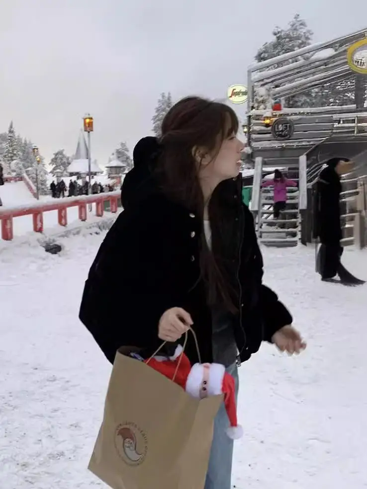   ベルベットのような質感のオルトブレッドダウンジャケット、アウターウェア、レディースファッション、冬用コート、ジッパー開閉、ロング丈、ストレートカット