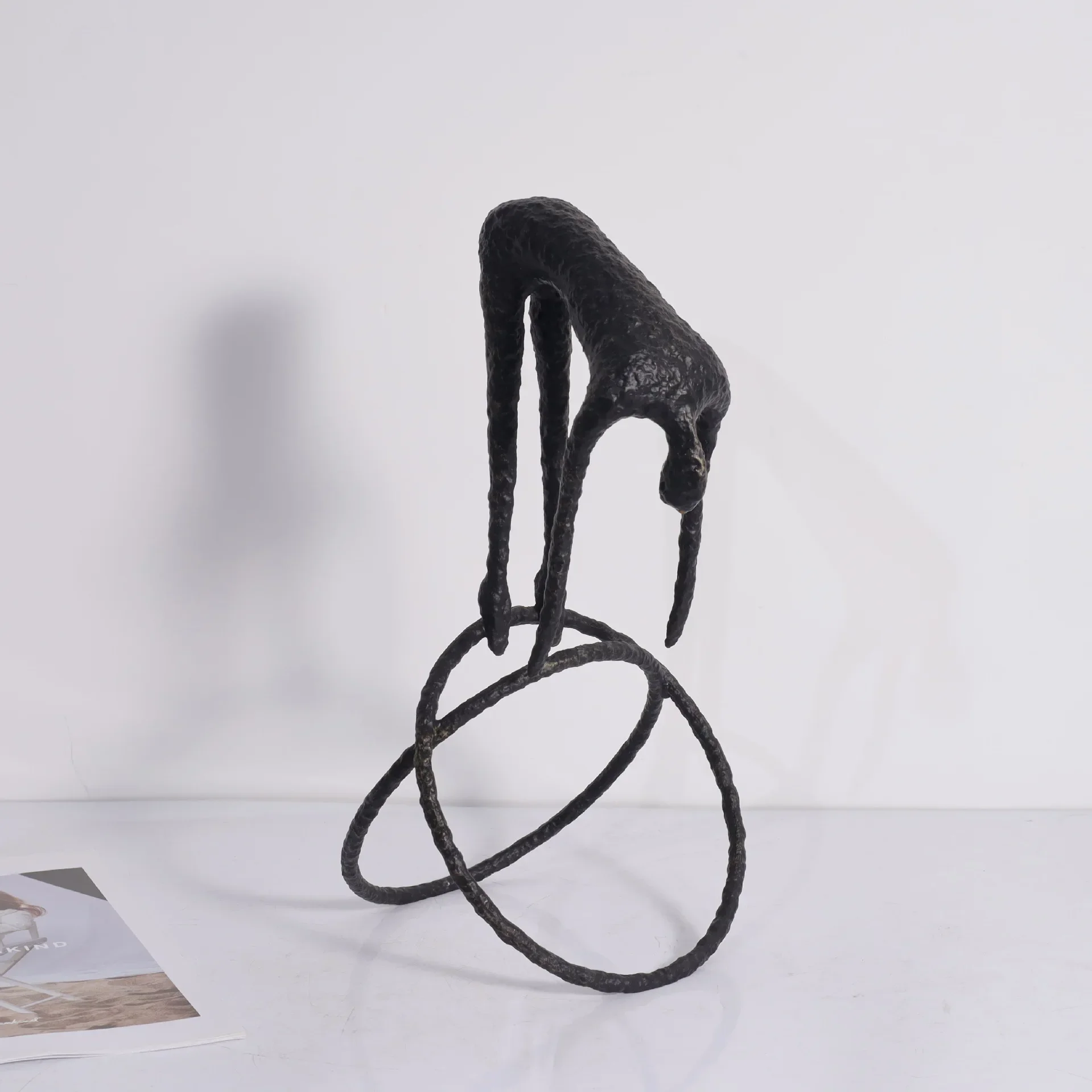Abstract Metal Sculpture Upside-Down Man Statue Antique Person Figure Metal Statues Handmade Art Craft For Home Decor Gifts