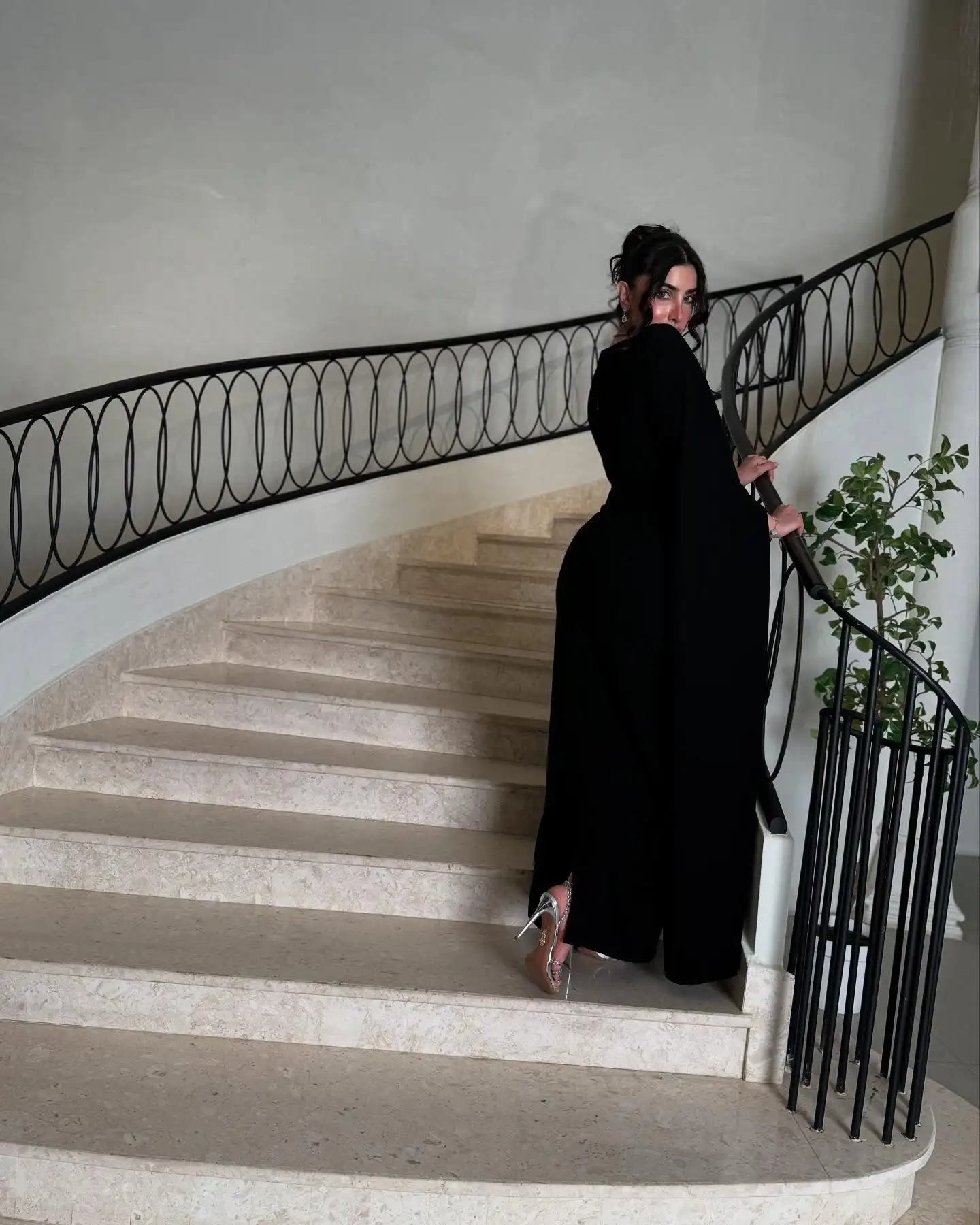 Adeli personalizzato elegante nero scintillante abito da ballo abito da sera con perline da donna lunghezza pavimento abiti per occasioni speciali