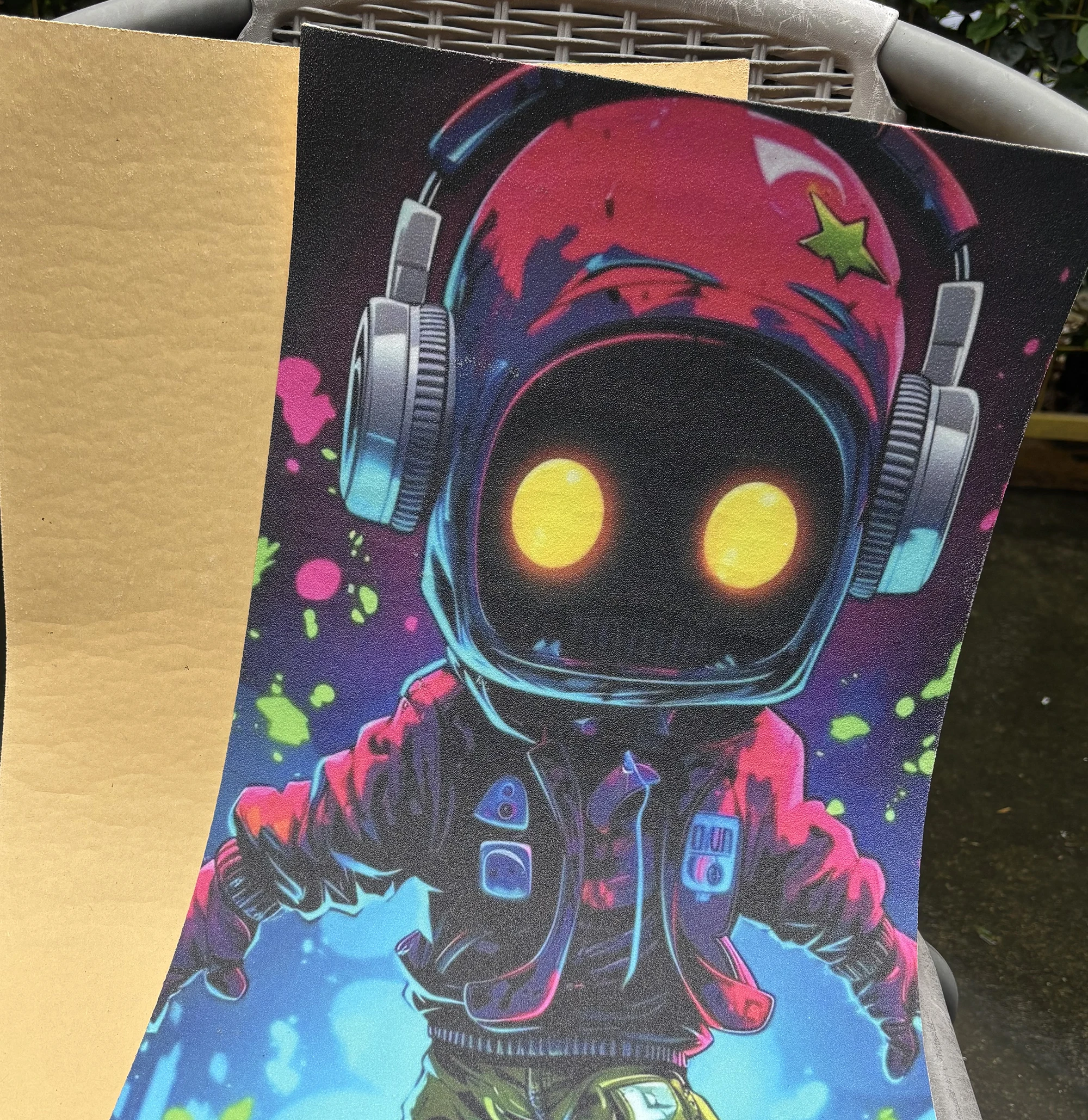 60*30cm Weltraum-Astronauten-Muster Elektroroller Anti-Rutsch-Aufkleber Schleifpapier Skateboard Griptape – Detail 4