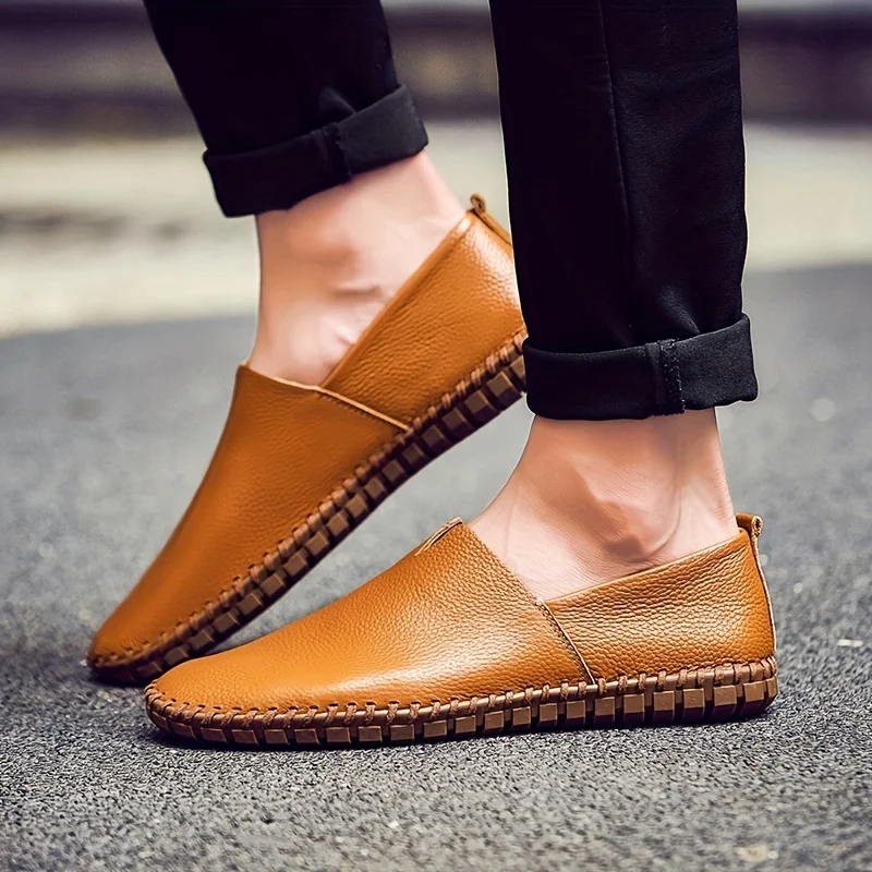 Zapatos informales de cuero para hombre, Calzado cómodo de marca a la moda, con fondo suave, sin cordones, para negocios, Lofers, otoño