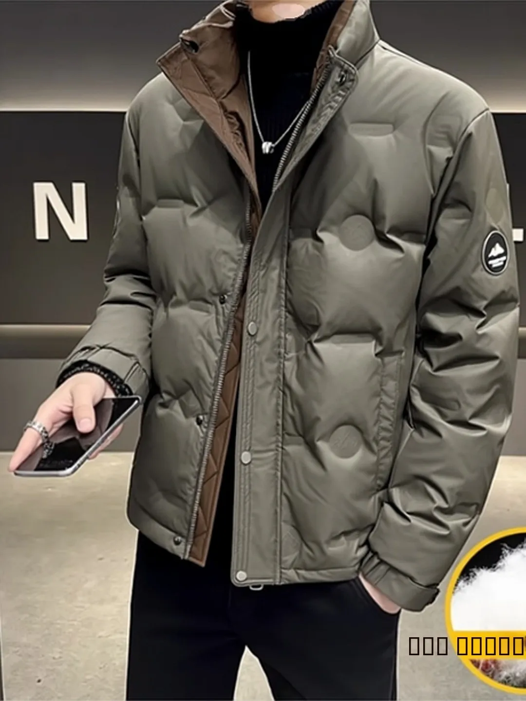 

2025 New Men's ort Lightweight Stand Collar down Jaet Faionable Warm Design Coat Sli Urban Casual Polyester Fiber