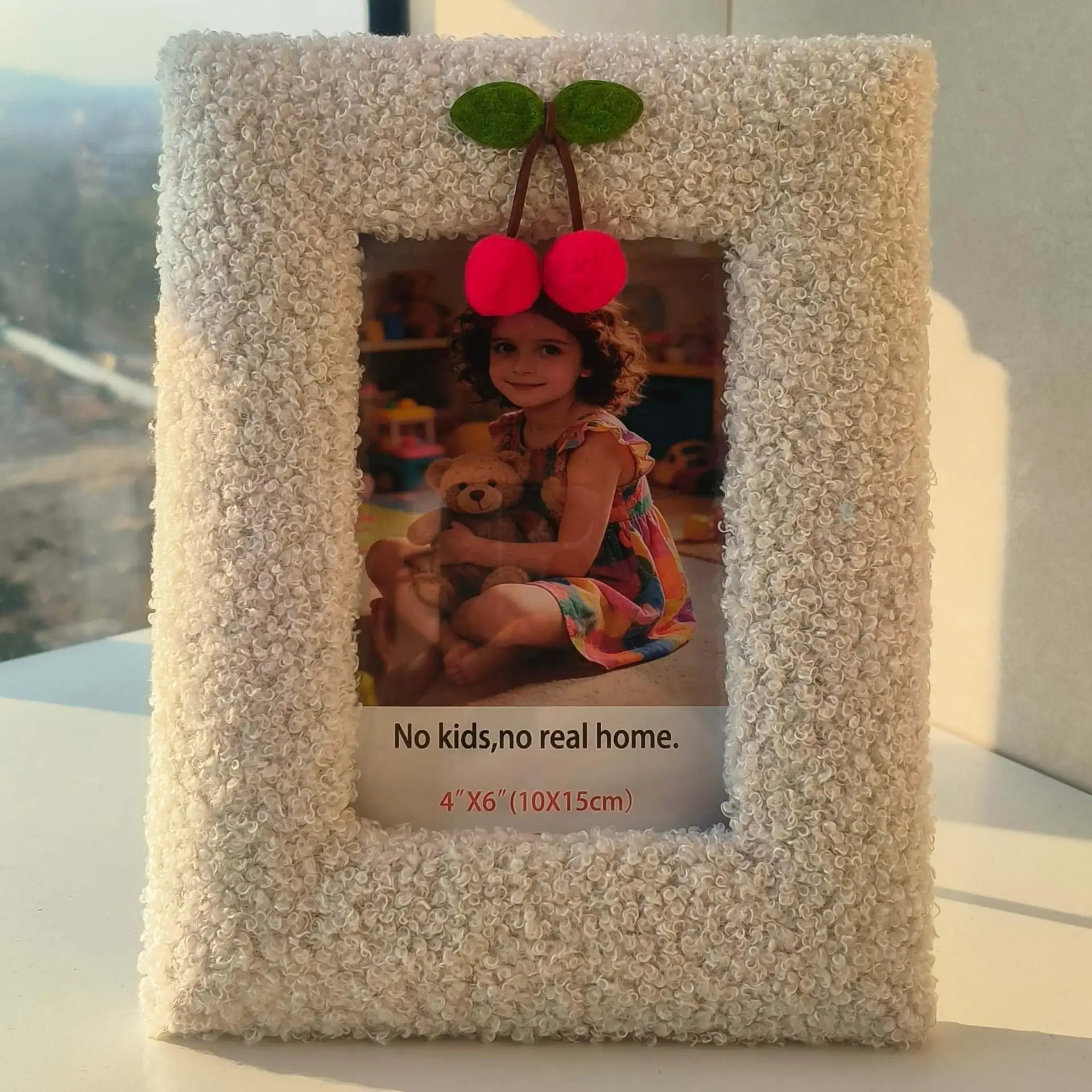 6-inch Brown And White Cherry Velvet Photo Frame, Density Board MDF Package, Teddy Fabric Art Photo Frame